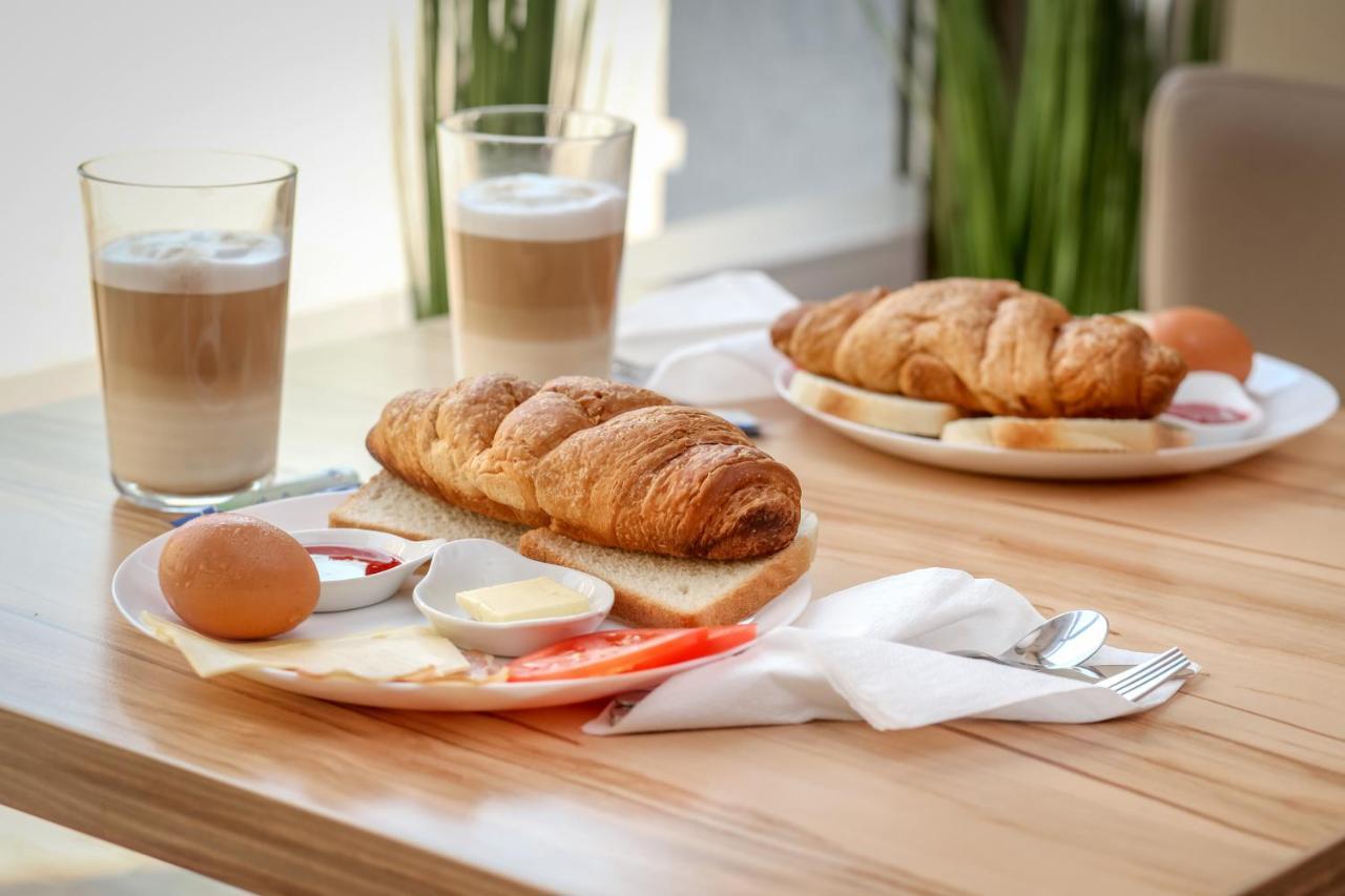 Kamienica Morska Gdynia Bed & Breakfast エクステリア 写真