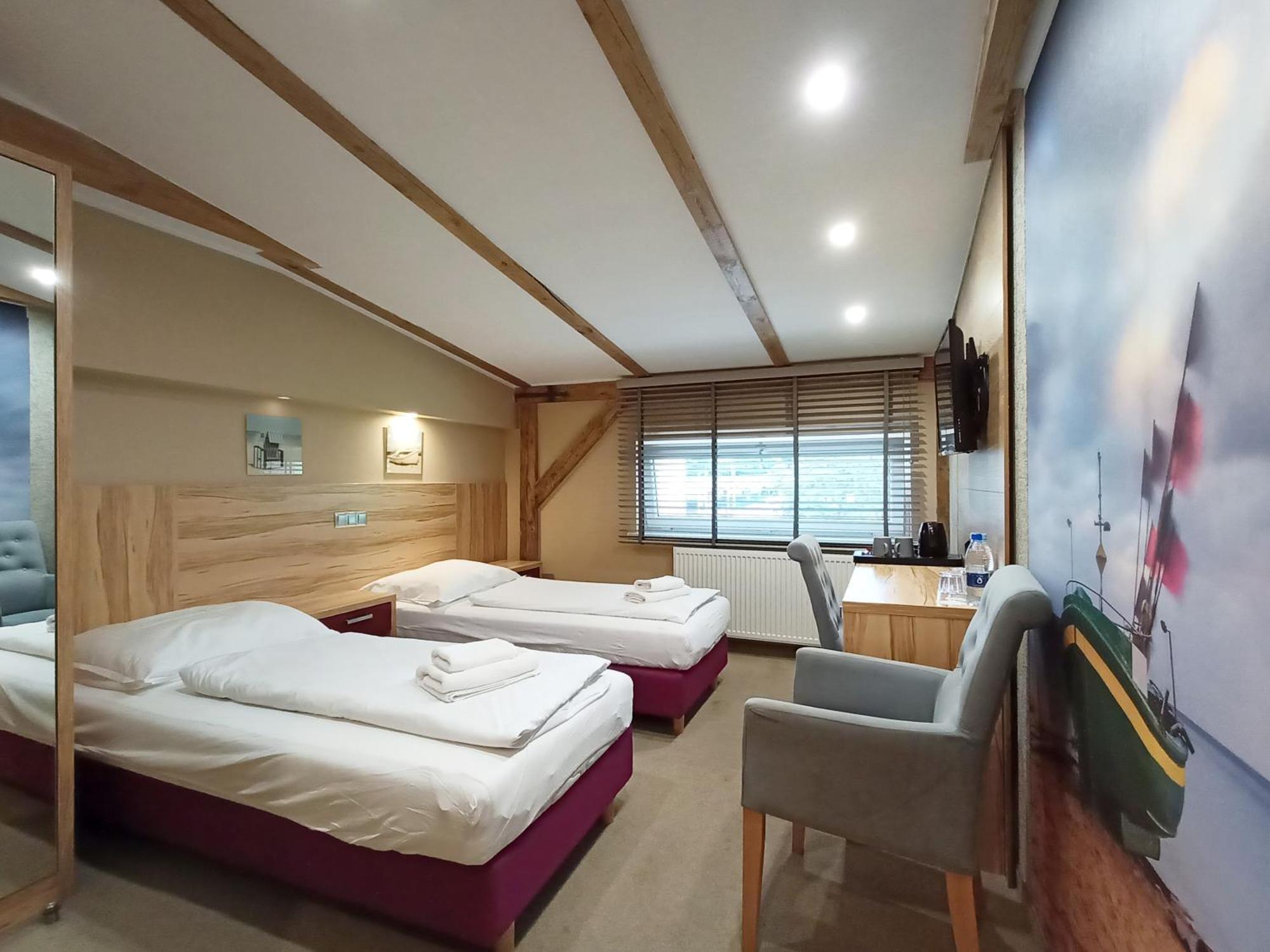 Kamienica Morska Gdynia Bed & Breakfast エクステリア 写真